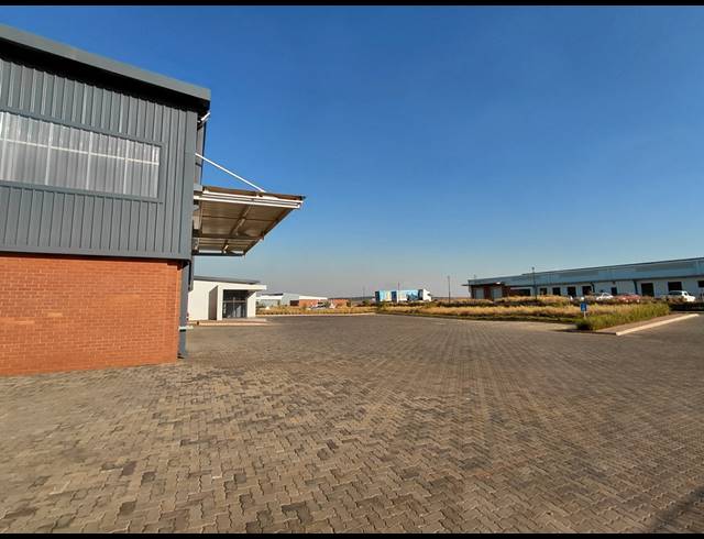 1,773M² WAREHOUSE TO LET IN WITFONTEIN